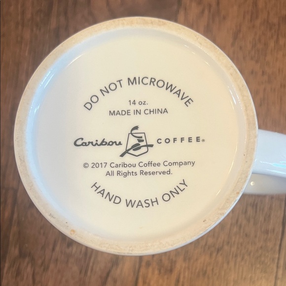 Caribou Coffee Muah! White Ceramic Lipstick Kiss Mug - Picture 4 of 7